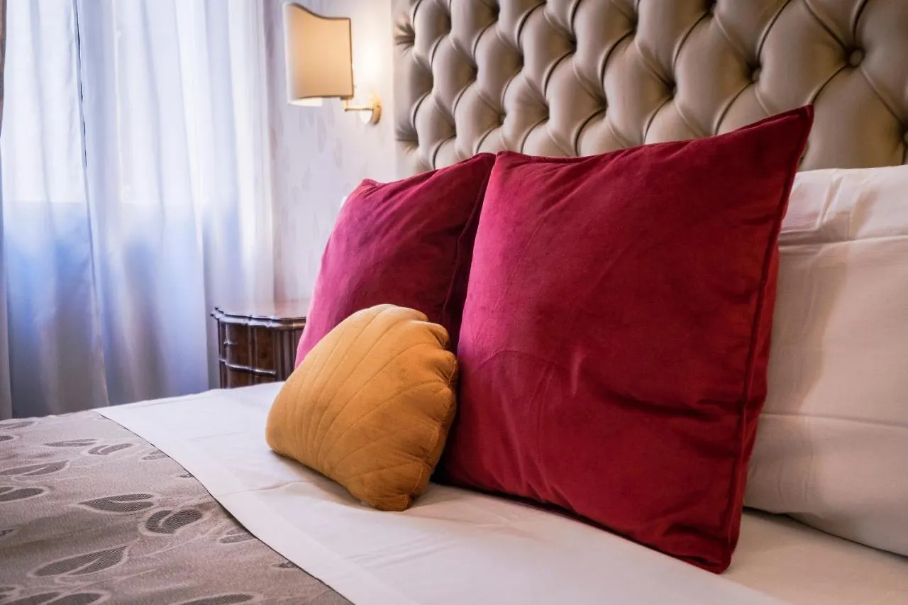 ** Guest house Ca' Lavezzera Hotel Venice Italy
